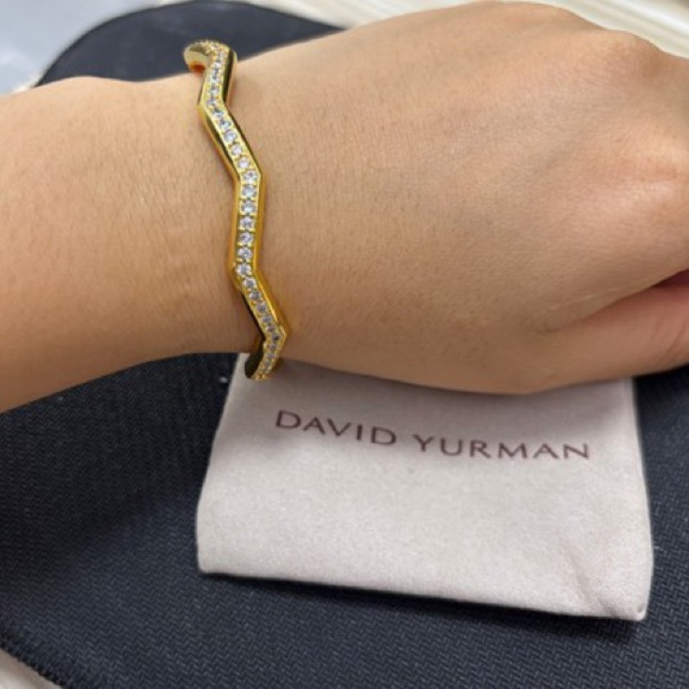 David Yurman 5MM bracelet with diamond